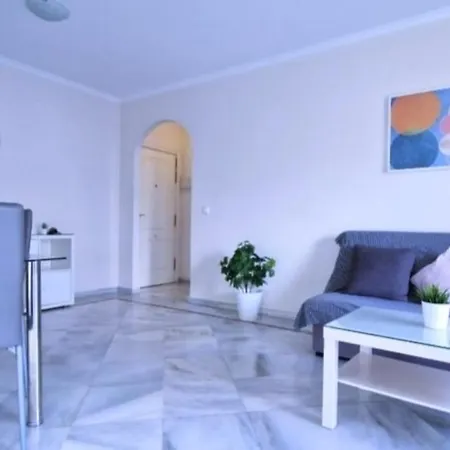 Junto Puerto Banus Playa Piscinas Y Wifi *