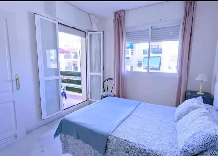 アパート Junto Puerto Banus Playa Piscinas Y Wifi マルベーリャ